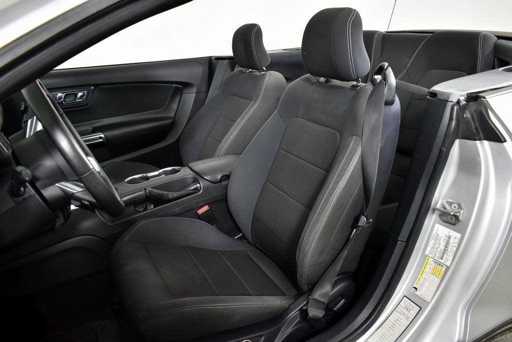 2015 Ford Mustang V6