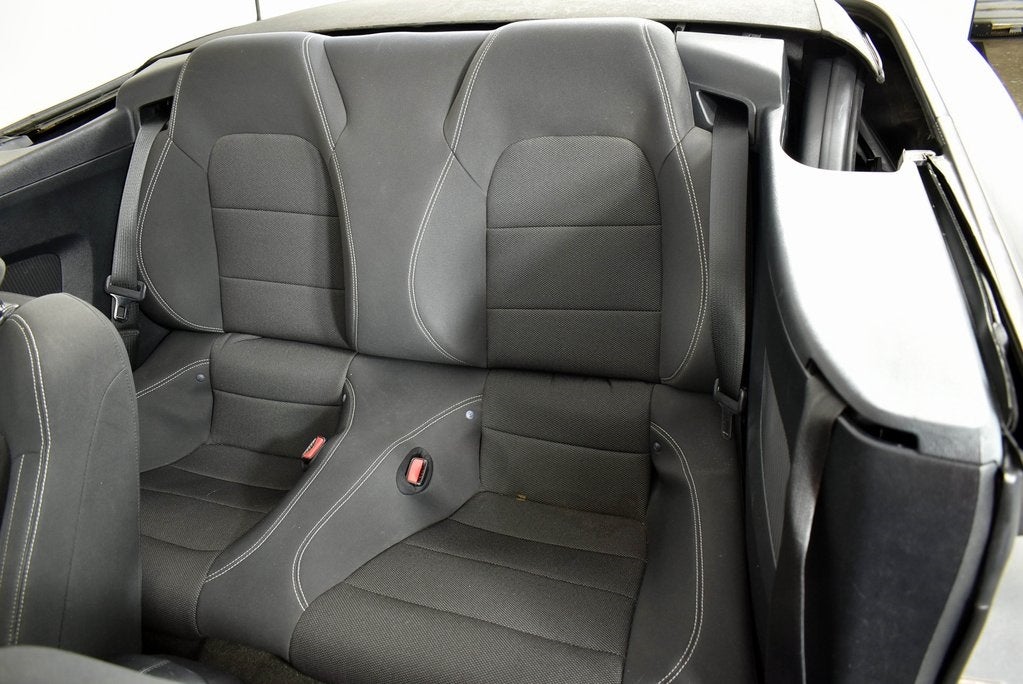 2015 Ford Mustang V6