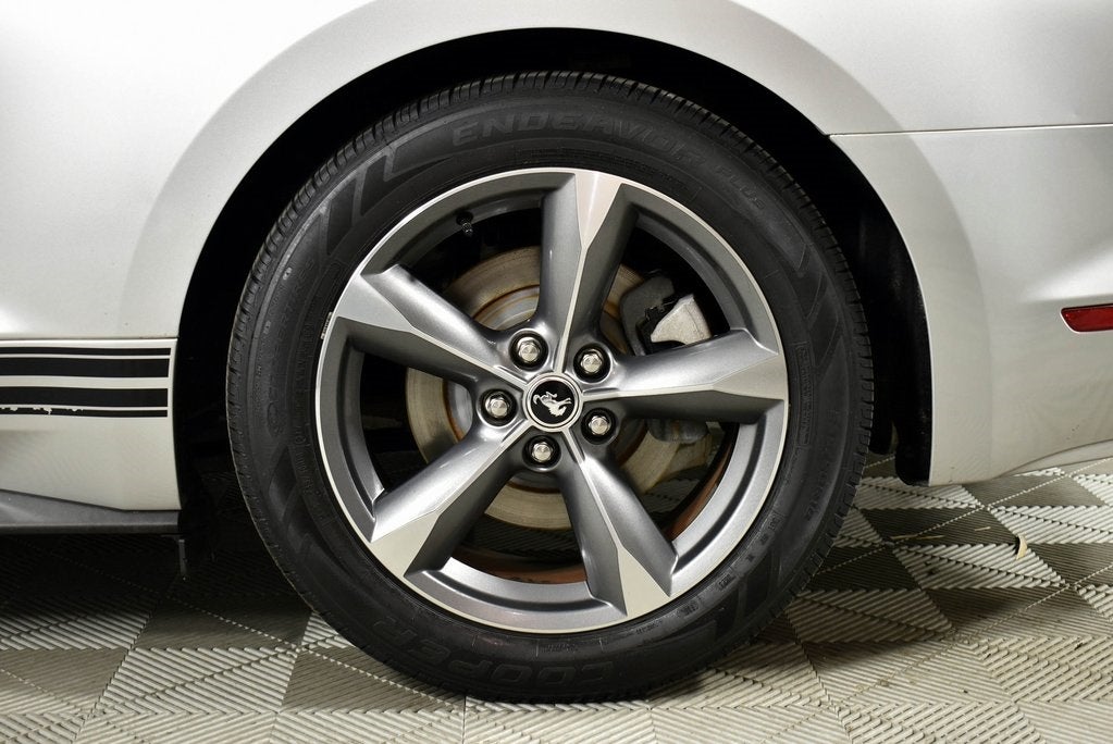 2015 Ford Mustang V6