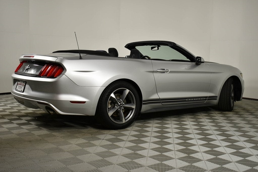 2015 Ford Mustang V6