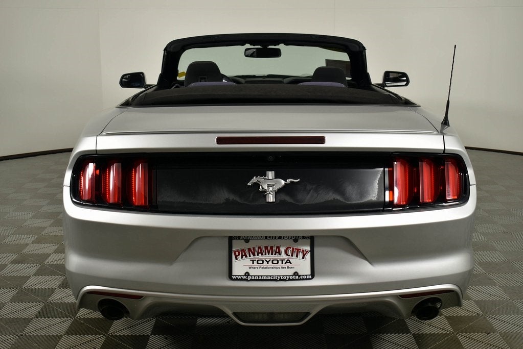 2015 Ford Mustang V6