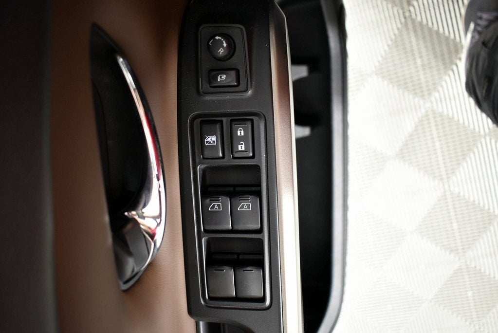 2024 Nissan Titan Platinum Reserve