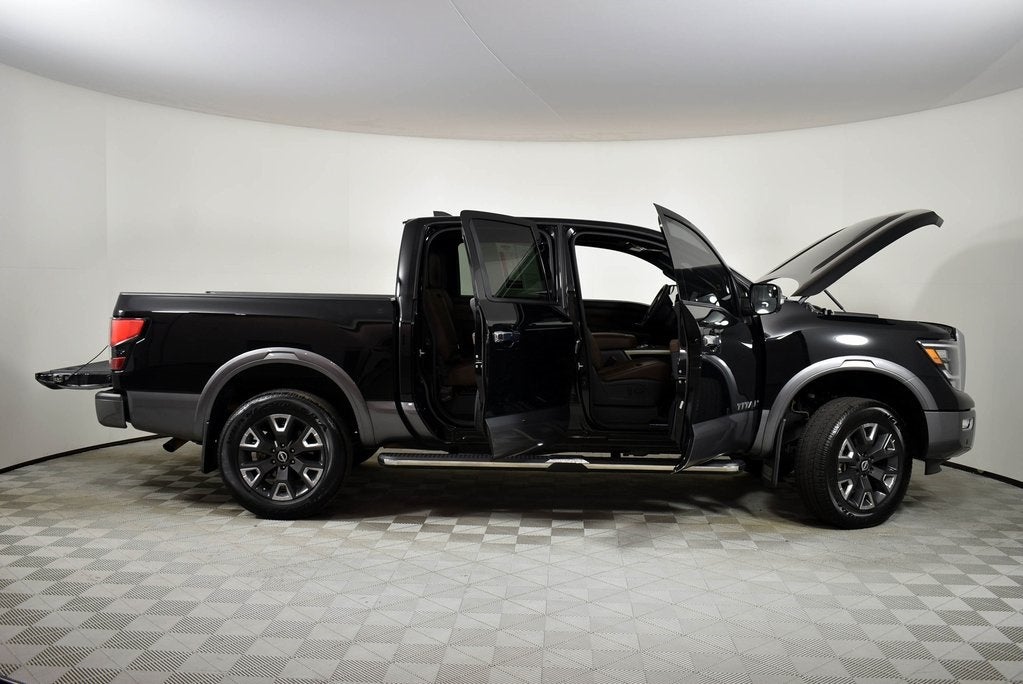 2024 Nissan Titan Platinum Reserve