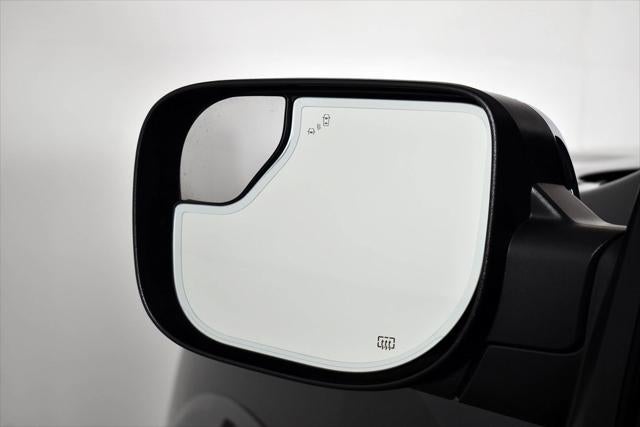 2024 Nissan Titan Platinum Reserve