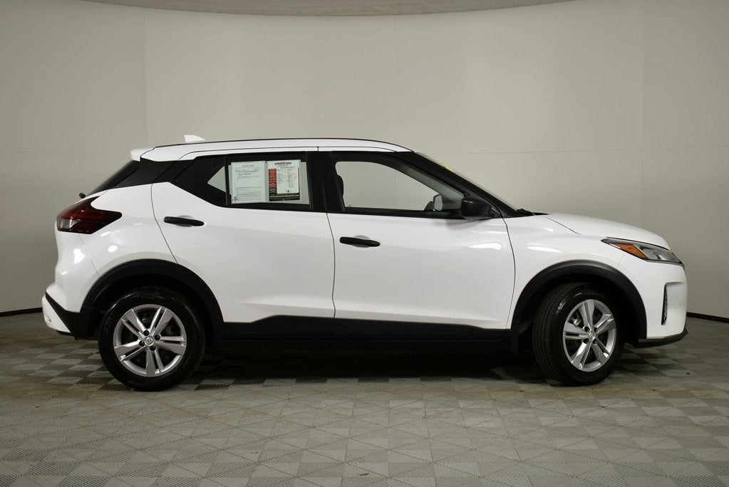 2023 Nissan Kicks S