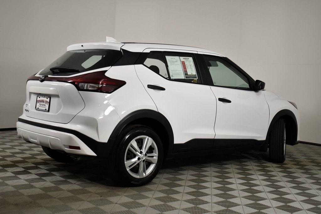 2023 Nissan Kicks S