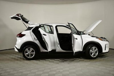 2023 Nissan Kicks S