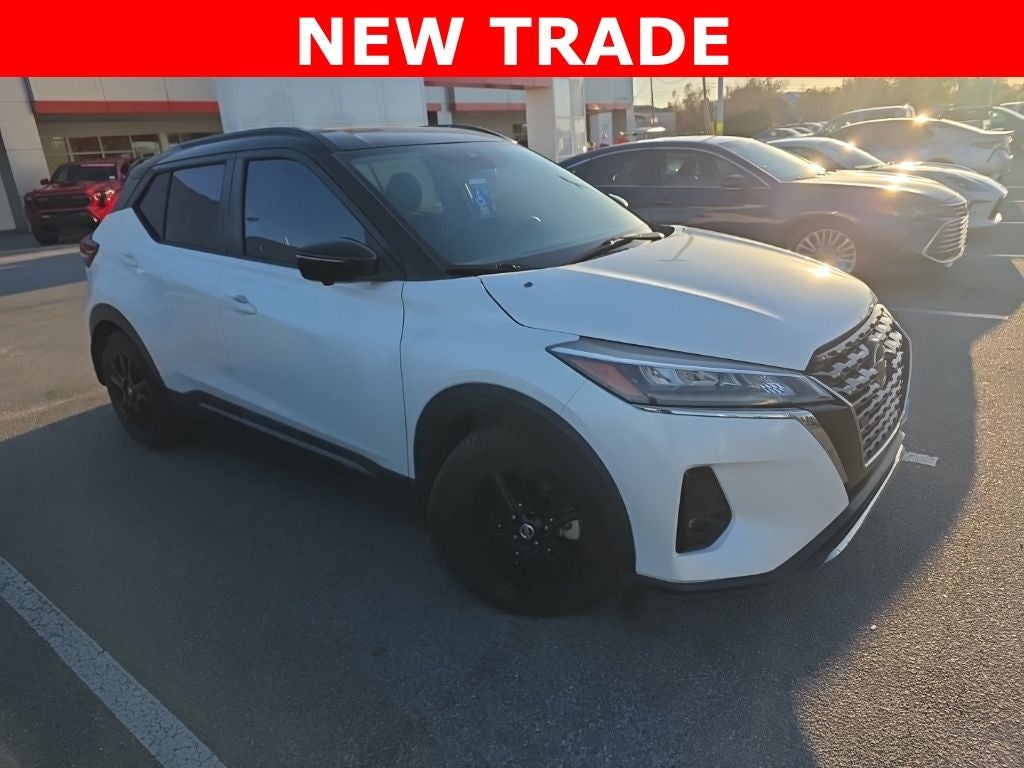 2021 Nissan Kicks SR