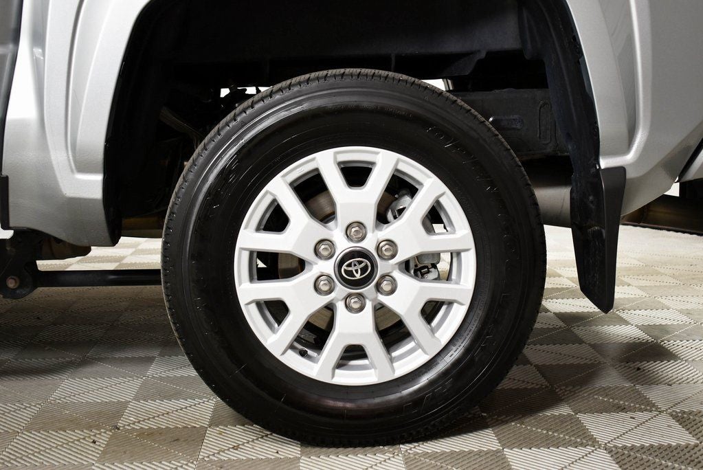 2024 Toyota Tacoma SR5