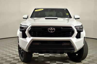 2025 Toyota Tacoma Hybrid TRD Sport