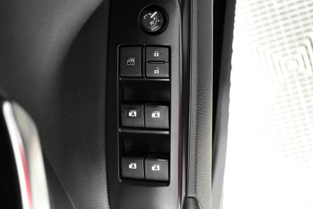 2018 Toyota Camry Hybrid LE