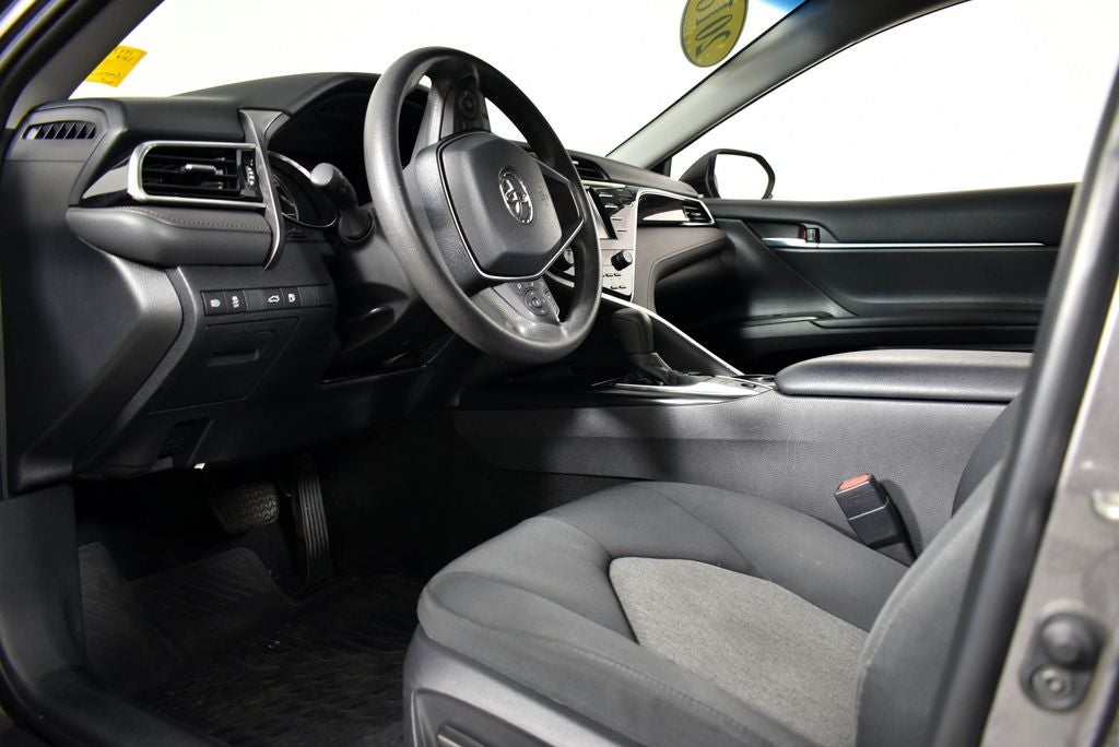 2018 Toyota Camry Hybrid LE