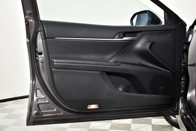 2018 Toyota Camry Hybrid LE