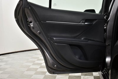 2018 Toyota Camry Hybrid LE