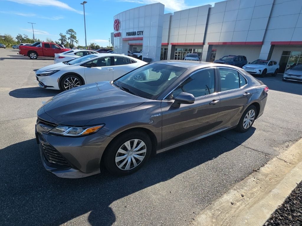 2018 Toyota Camry Hybrid LE