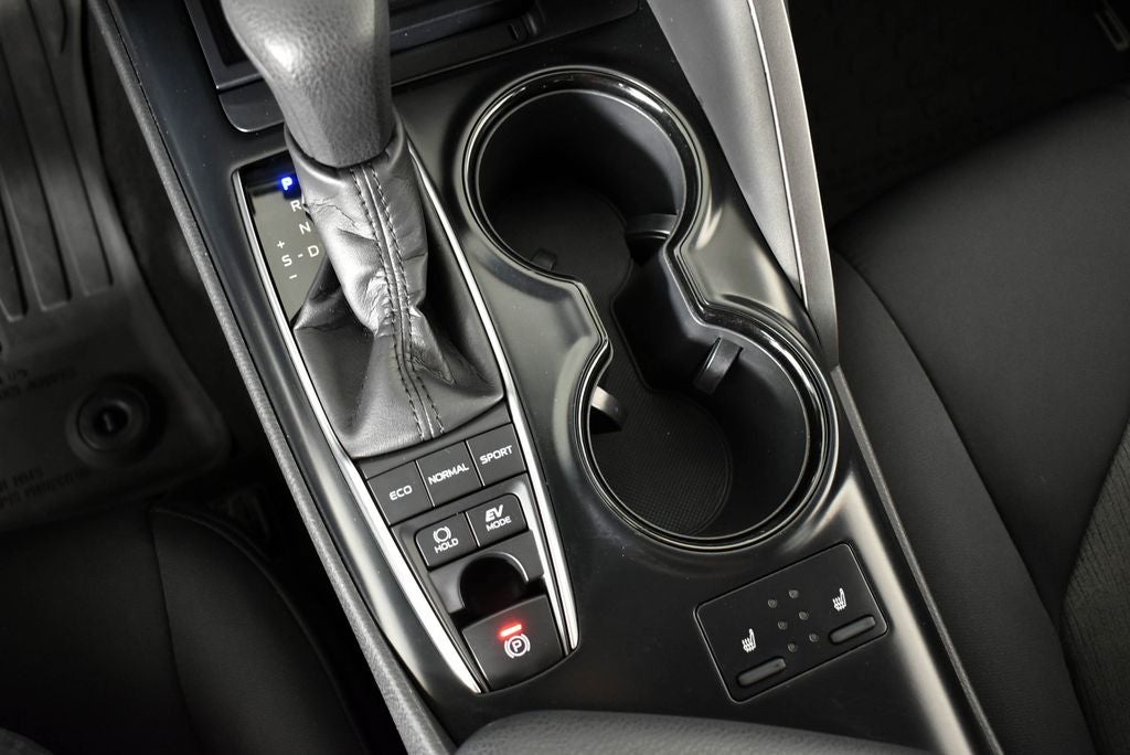 2018 Toyota Camry Hybrid LE