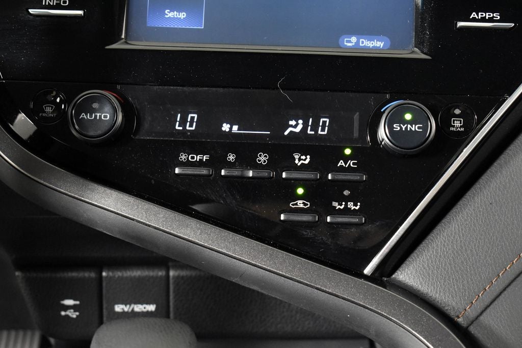 2018 Toyota Camry Hybrid LE