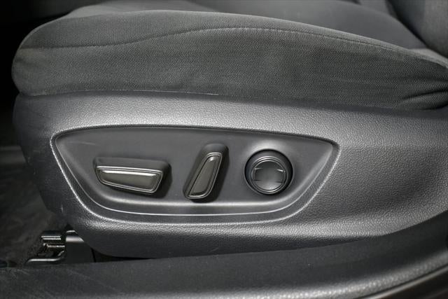 2018 Toyota Camry Hybrid LE