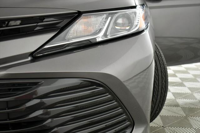 2018 Toyota Camry Hybrid LE