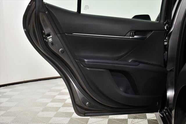 2018 Toyota Camry Hybrid LE