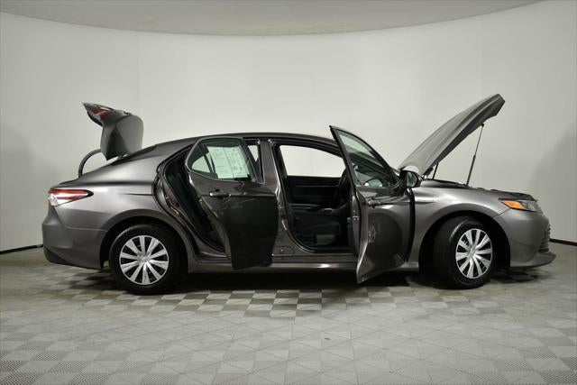 2018 Toyota Camry Hybrid LE