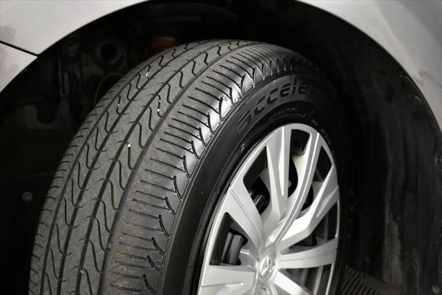 2018 Toyota Camry Hybrid LE