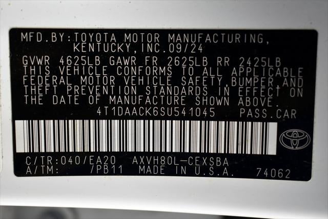 2025 Toyota Camry SE