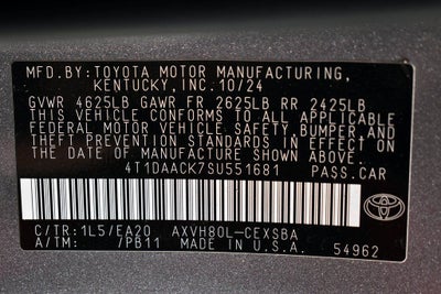 2025 Toyota Camry SE