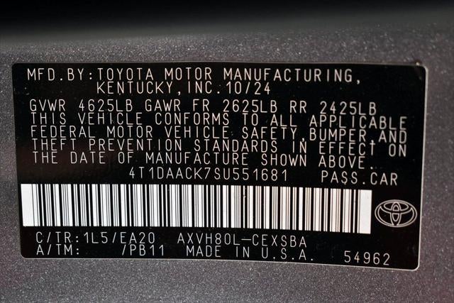 2025 Toyota Camry SE