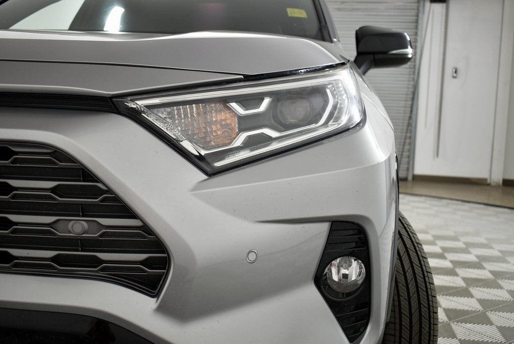 2020 Toyota RAV4 Hybrid XSE