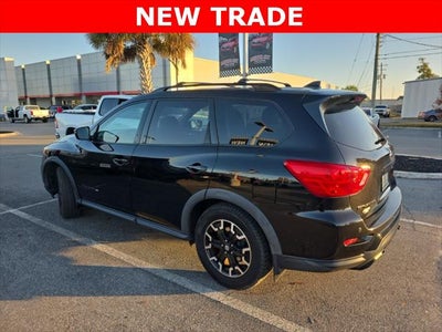 2020 Nissan Pathfinder SV