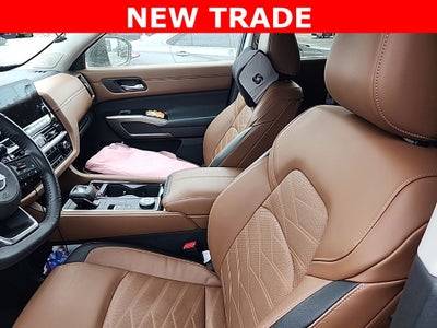 2024 Nissan Pathfinder Platinum