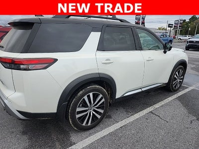 2024 Nissan Pathfinder Platinum