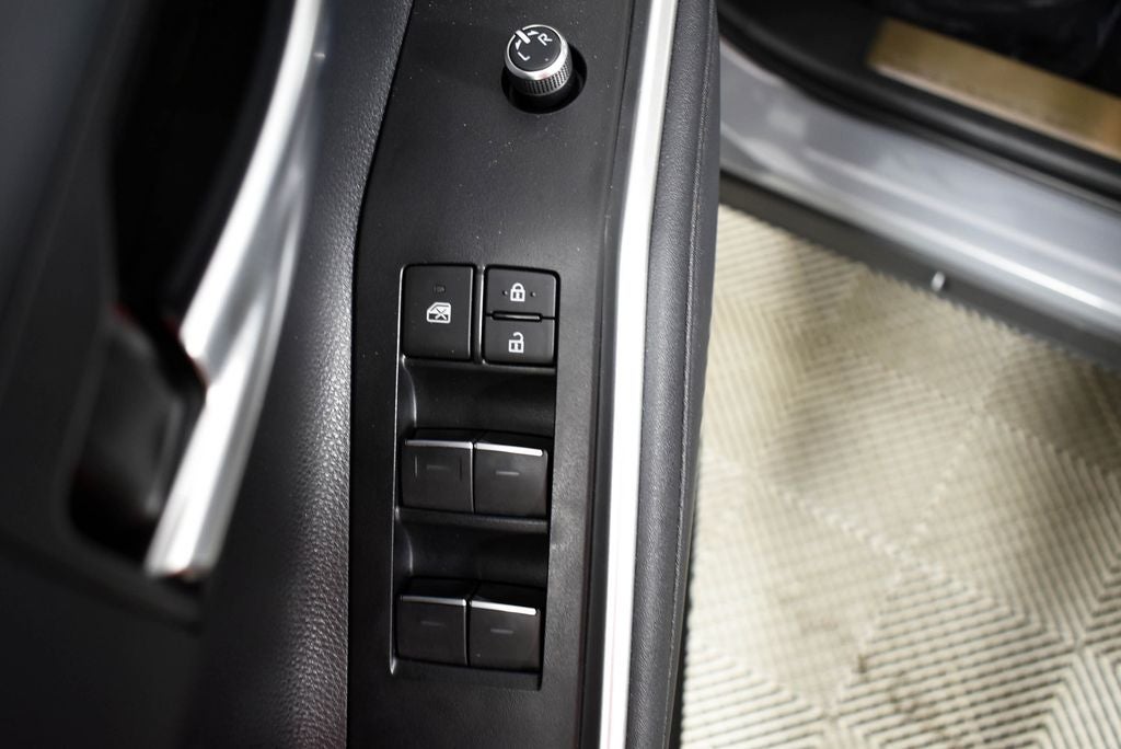 2023 Toyota Highlander Hybrid Bronze Edition