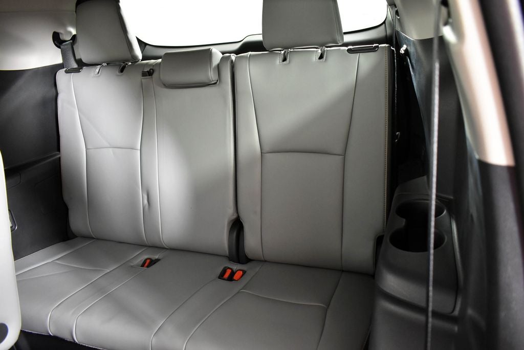 2023 Toyota Highlander Hybrid Bronze Edition