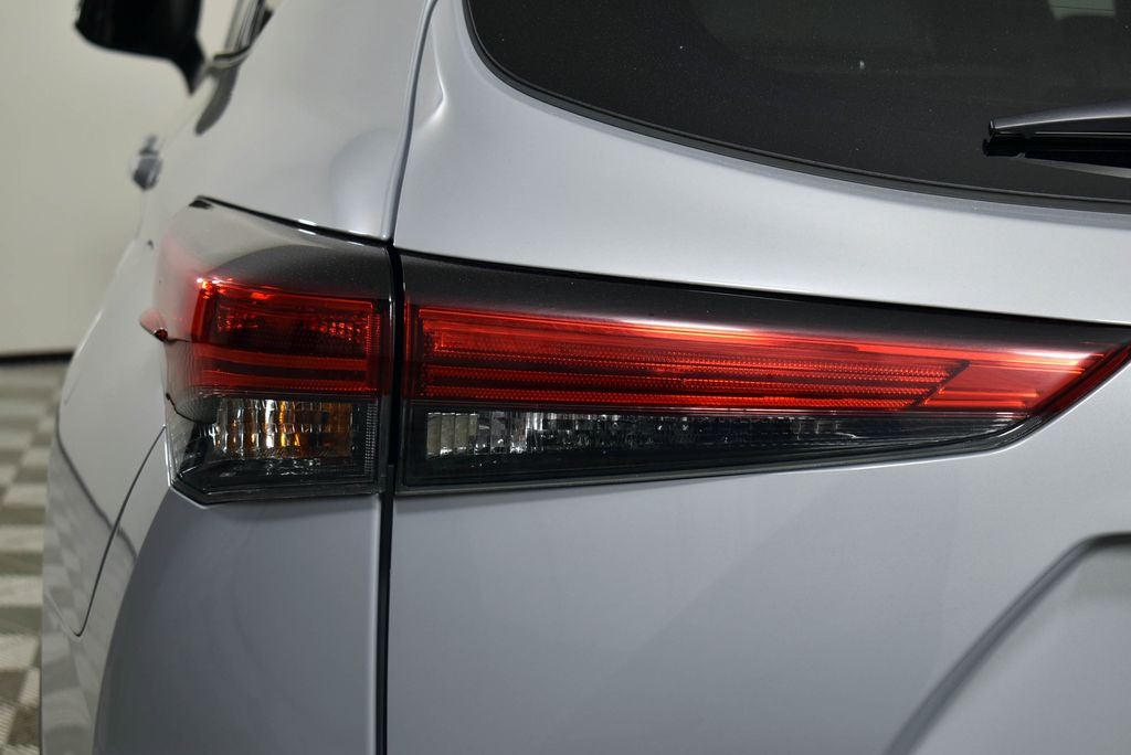 2023 Toyota Highlander Hybrid Bronze Edition