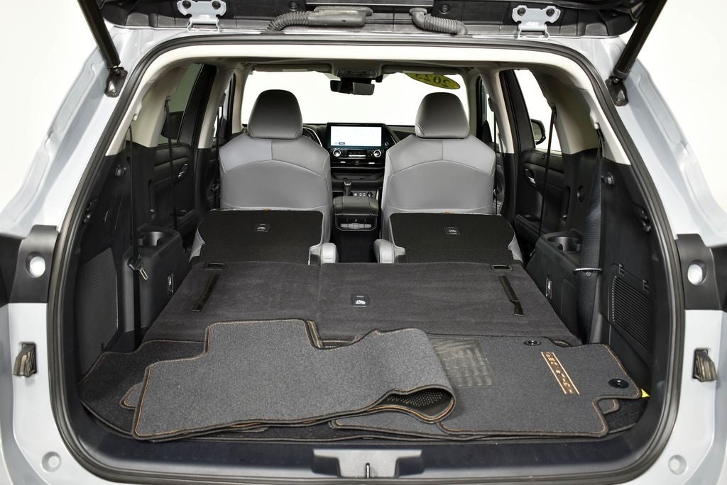 2023 Toyota Highlander Hybrid Bronze Edition