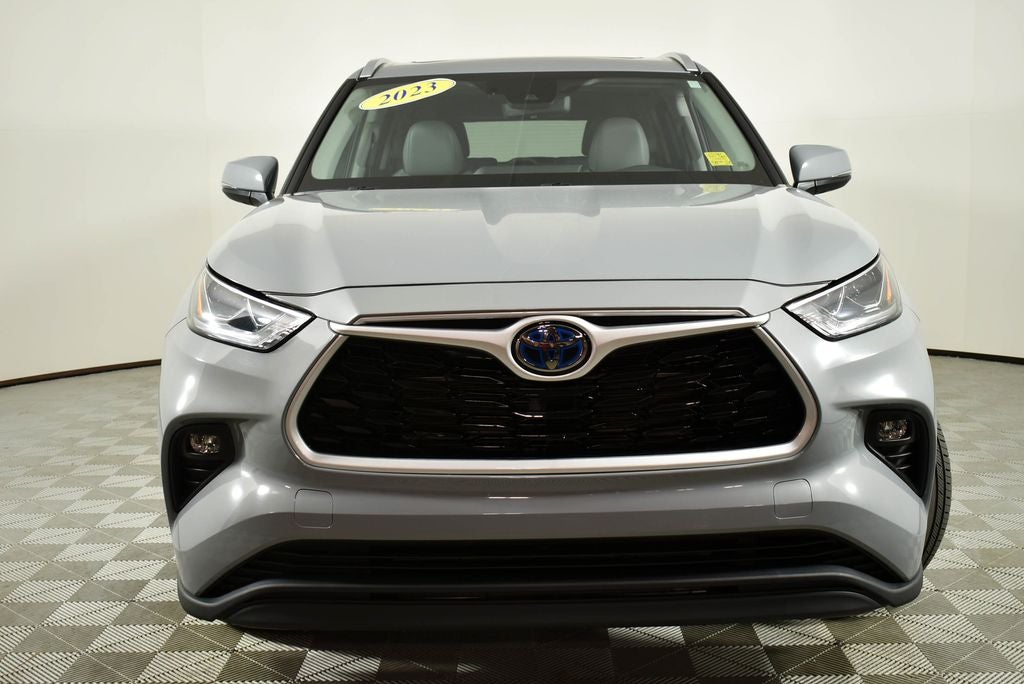 2023 Toyota Highlander Hybrid Bronze Edition