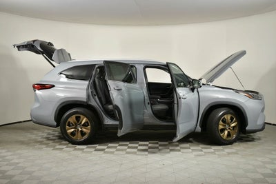 2023 Toyota Highlander Hybrid Bronze Edition