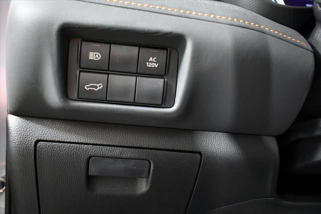 2023 Toyota Highlander Hybrid Bronze Edition