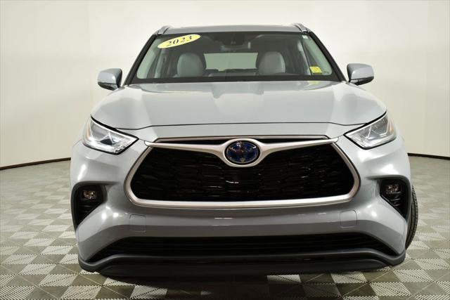 2023 Toyota Highlander Hybrid Bronze Edition