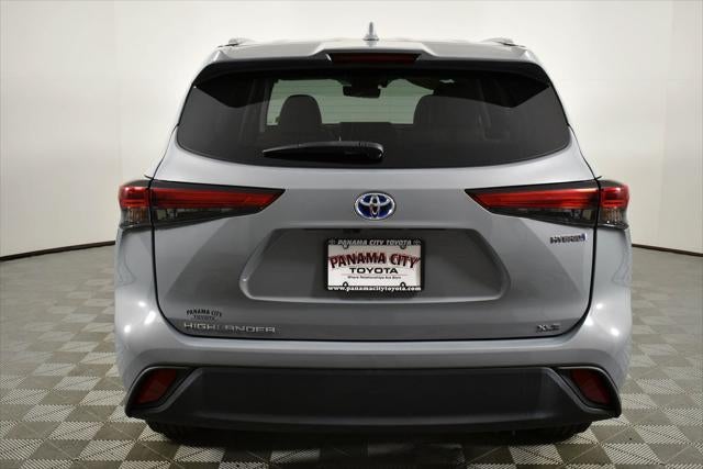 2023 Toyota Highlander Hybrid Bronze Edition