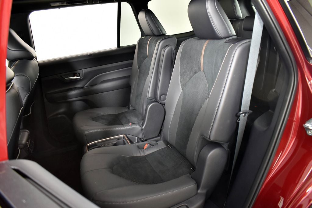 2025 Toyota Grand Highlander Hybrid MAX Limited