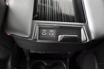 2025 Toyota Sienna XSE 7 Passenger