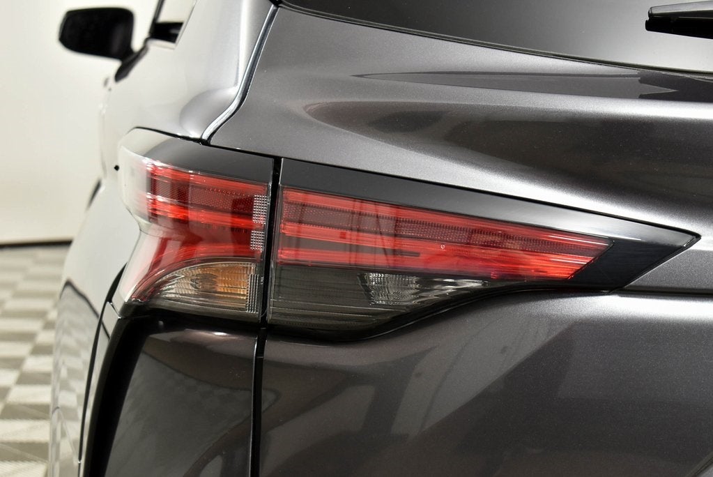 2025 Toyota Sienna XSE 7 Passenger