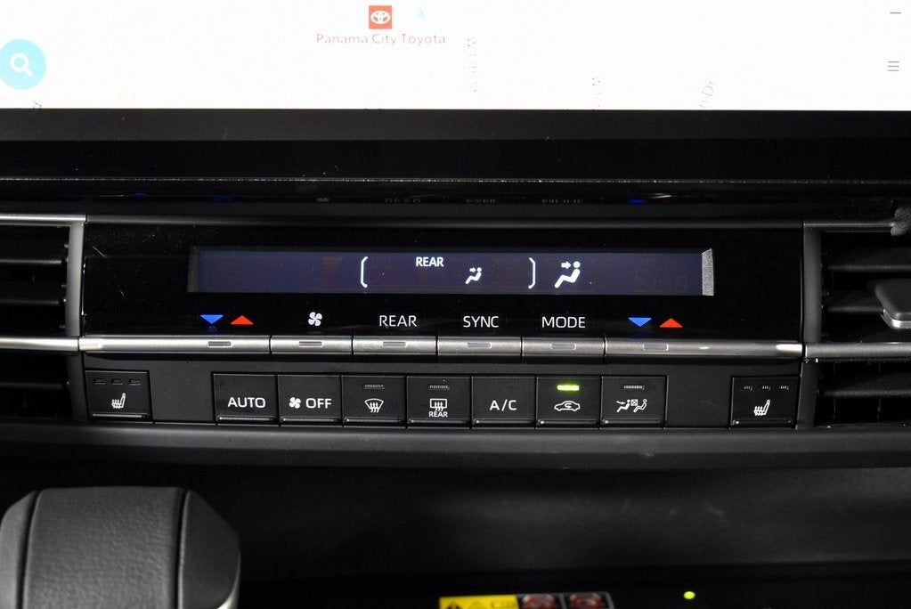 2025 Toyota Sienna XSE 7 Passenger