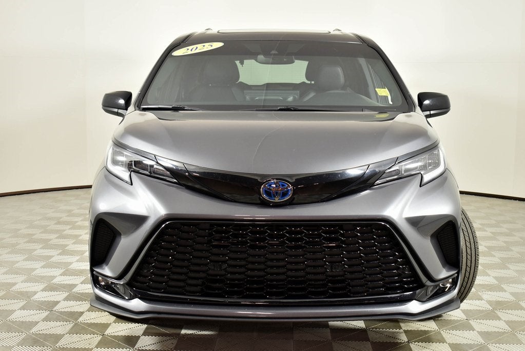 2025 Toyota Sienna XSE 7 Passenger