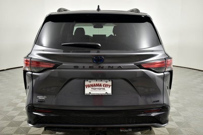 2025 Toyota Sienna XSE 7 Passenger