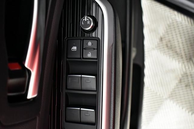 2025 Toyota Sienna XSE 7 Passenger