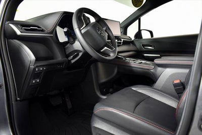 2025 Toyota Sienna XSE 7 Passenger